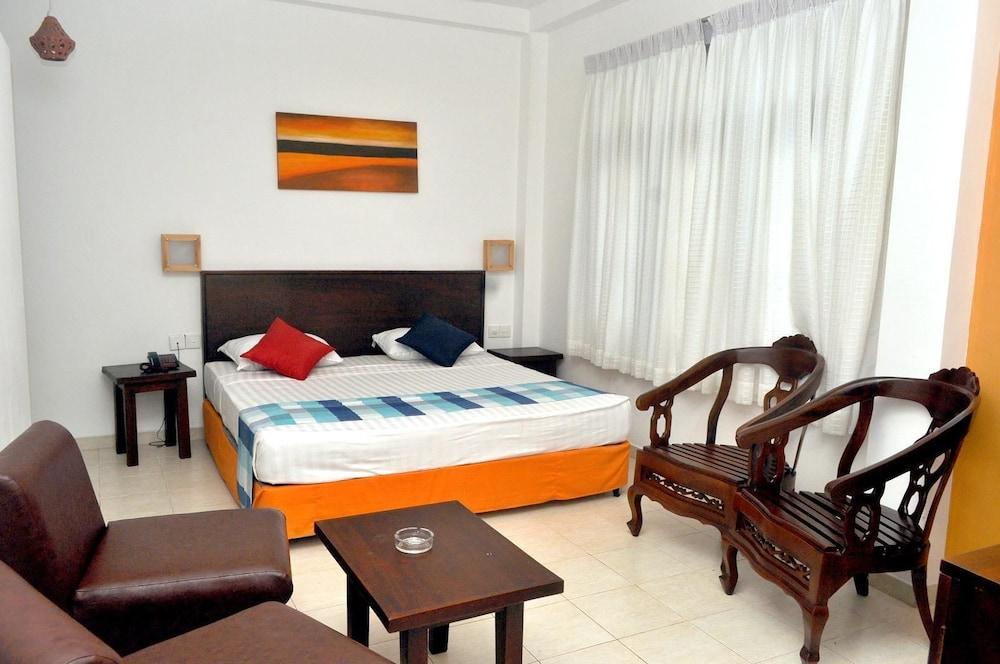 Lavendish Beach Resort Unawatuna Eksteriør billede