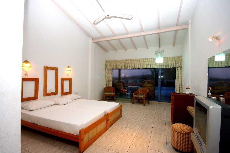 Lavendish Beach Resort Unawatuna Eksteriør billede