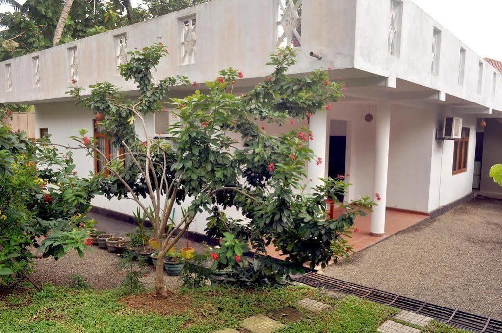 Lavendish Beach Resort Unawatuna Eksteriør billede