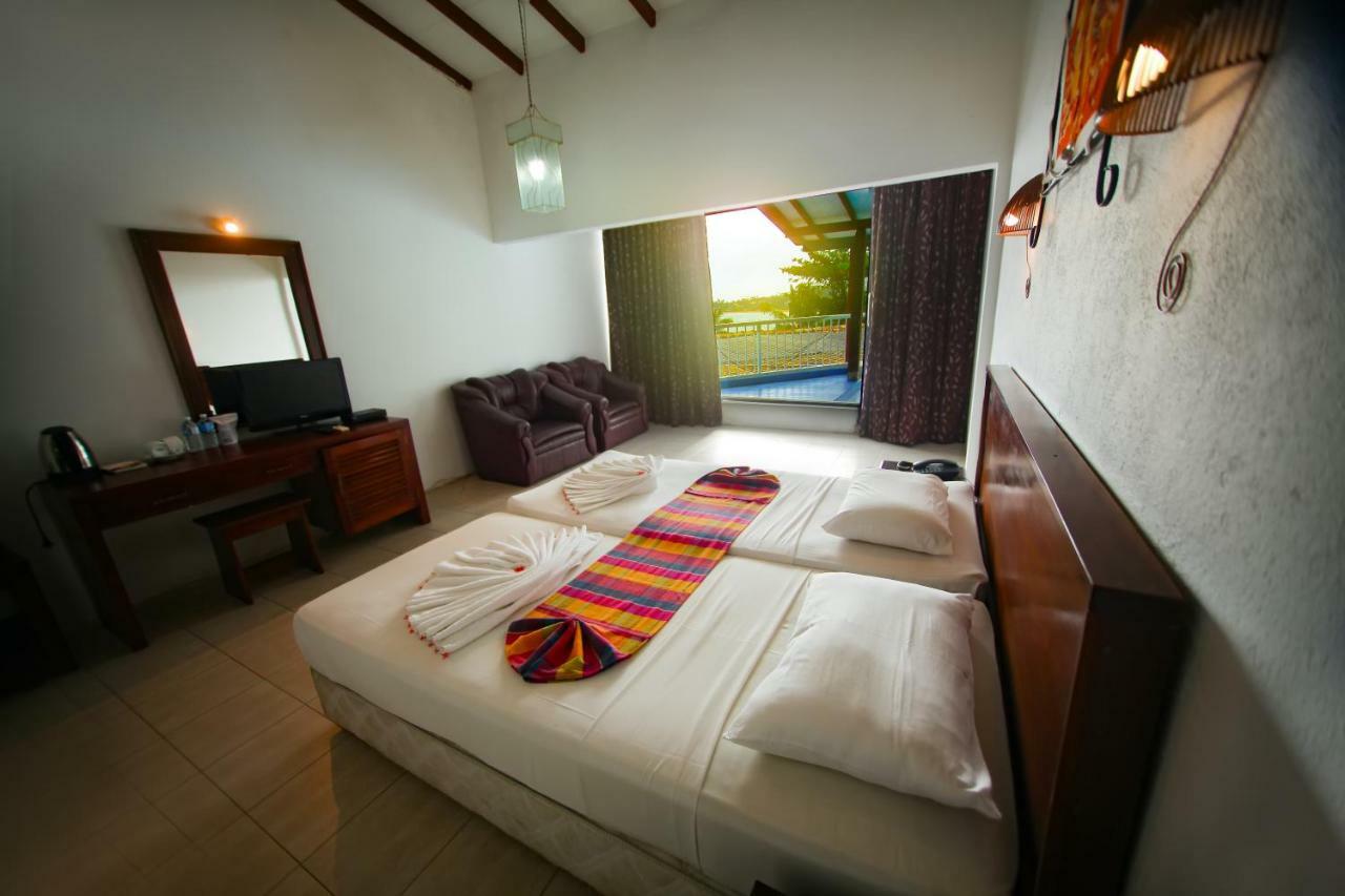 Lavendish Beach Resort Unawatuna Eksteriør billede