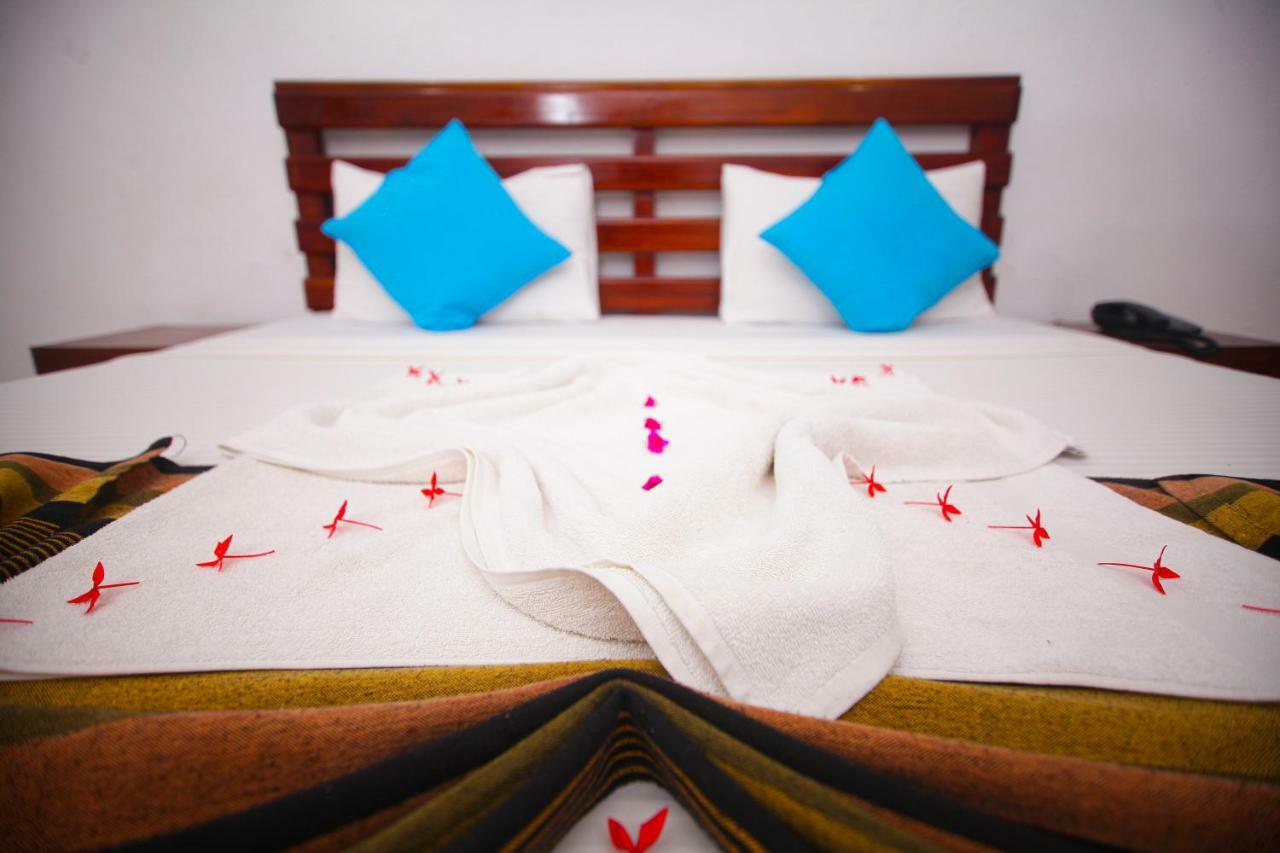Lavendish Beach Resort Unawatuna Eksteriør billede